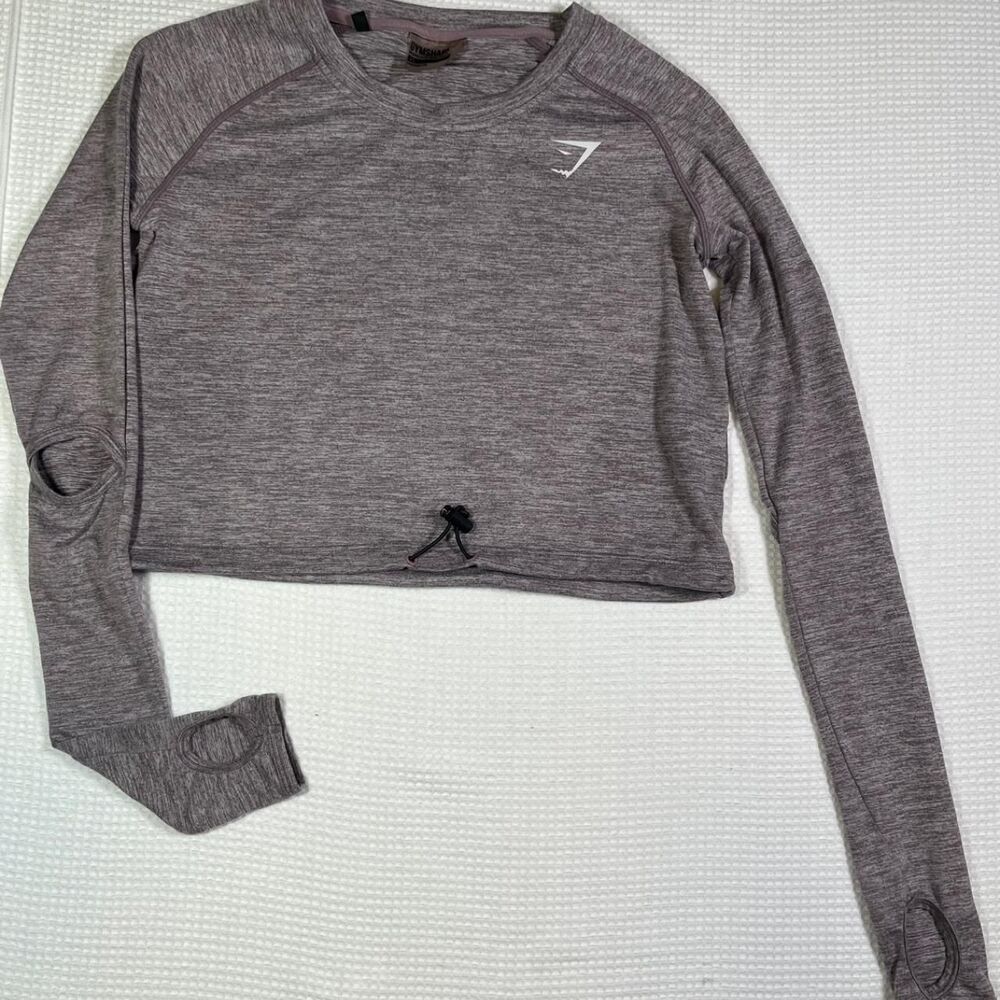 Gymshark Women's Grey and Purple Crop-top